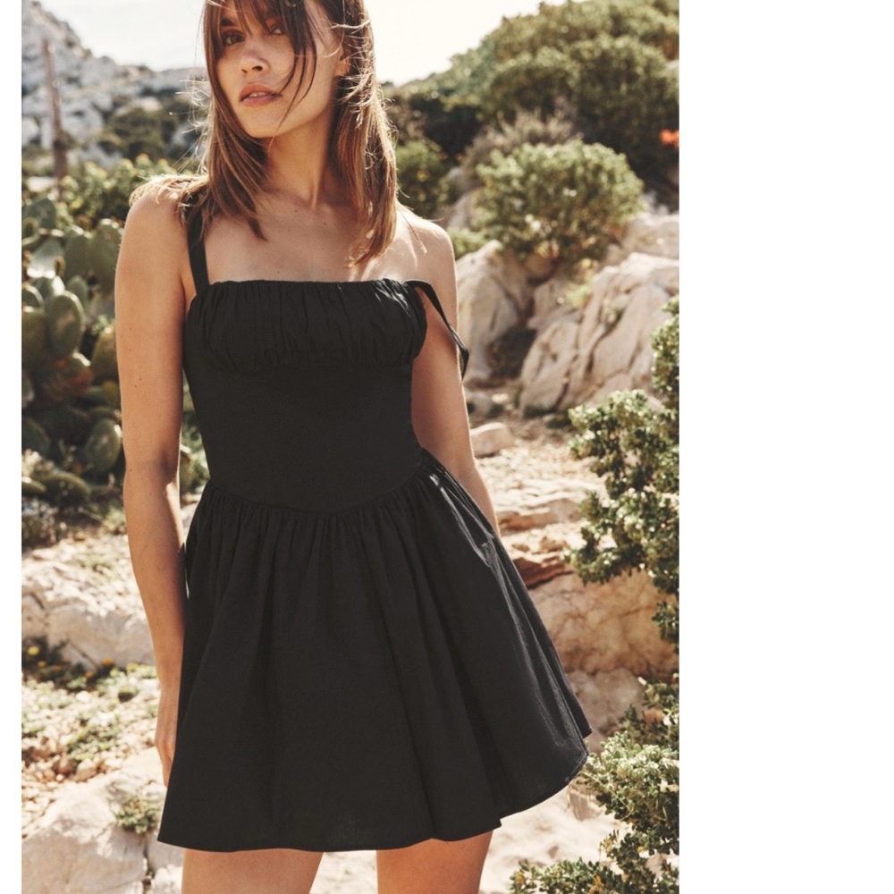 Zara Black Voluminous Skirt Dress